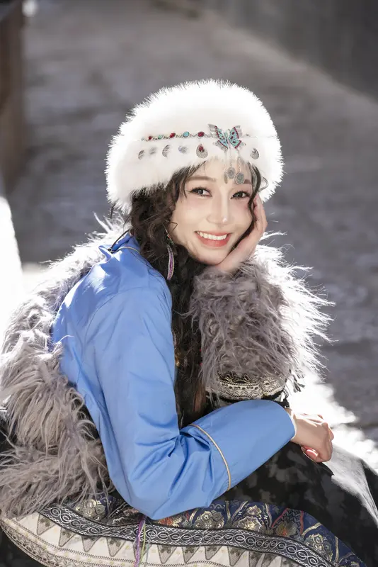 [YITUYU艺图语]2025.03.05 藏服卓玛 小赢 - 艺图语