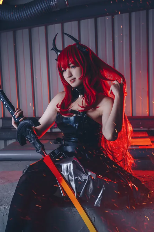 Surtr (Arknights) - Hatori Sama